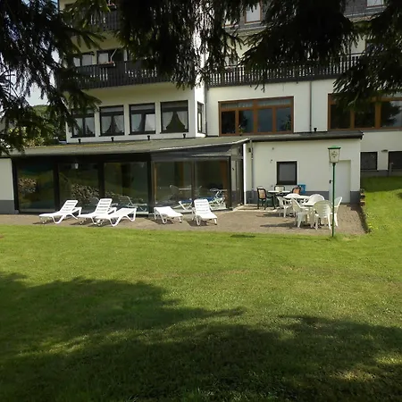 Schoos 3* Fleringen